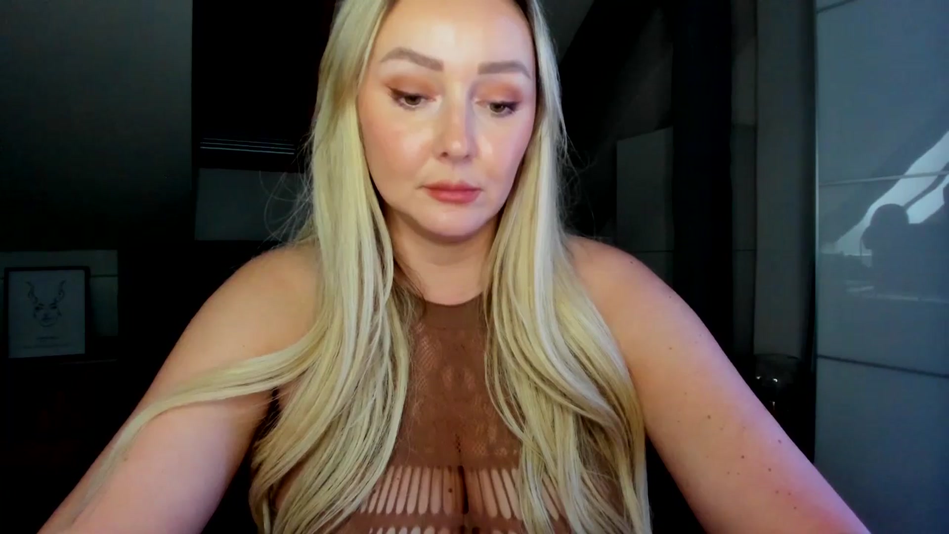 Gallery image thumbnail from Mi_Ha's myfreecams stream on, 05/07/2026, 15:49 image 8 of 20