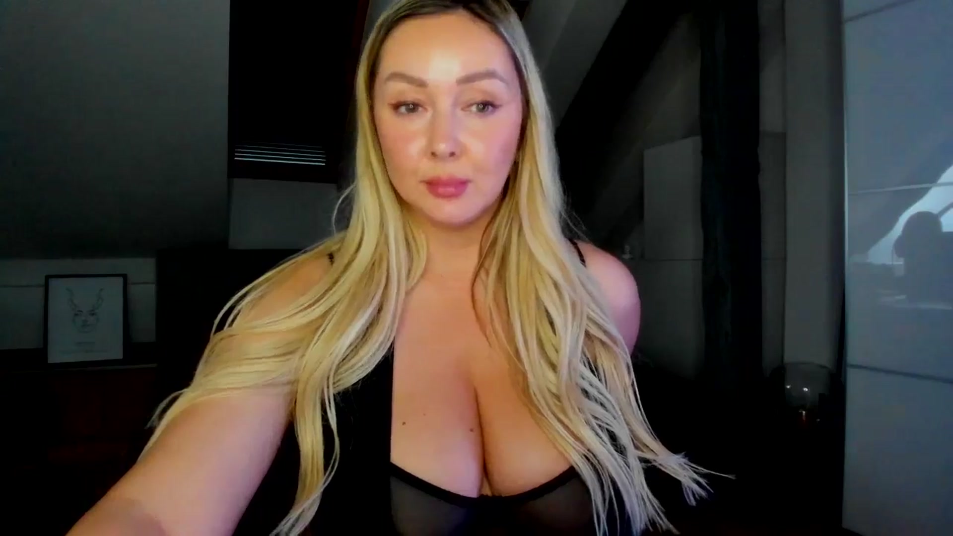 Gallery image thumbnail from Mi_Ha's myfreecams stream on, 05/09/2026, 14:59 image 17 of 20
