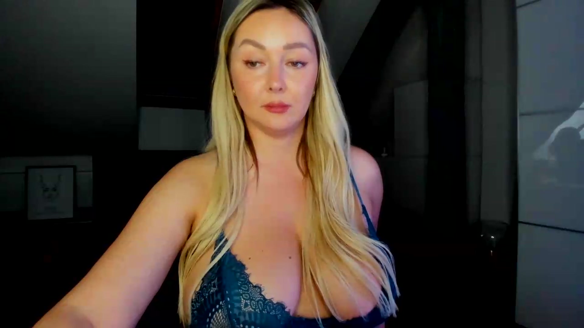 Gallery image thumbnail from Mi_Ha's myfreecams stream on, 05/11/2026, 15:45 image 20 of 20