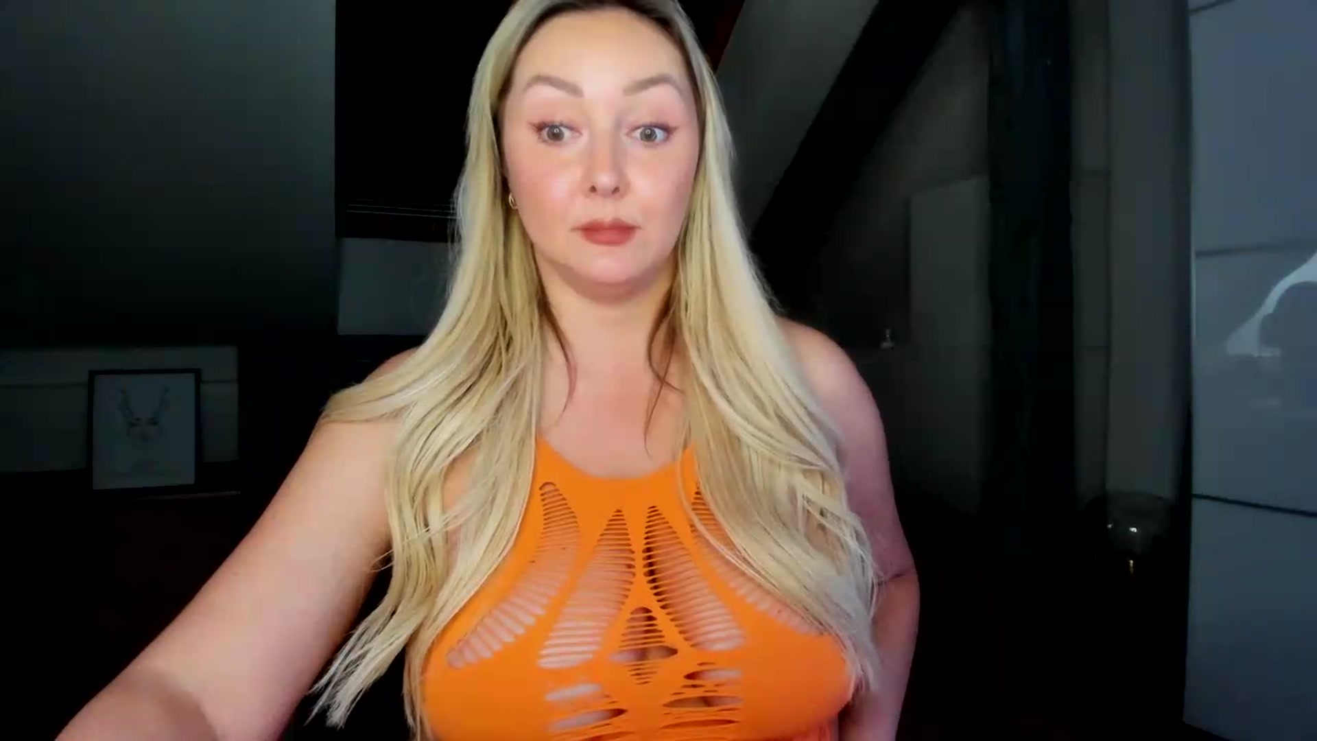 Gallery image thumbnail from Mi_Ha's myfreecams stream on, 05/13/2026, 17:01 image 3 of 20