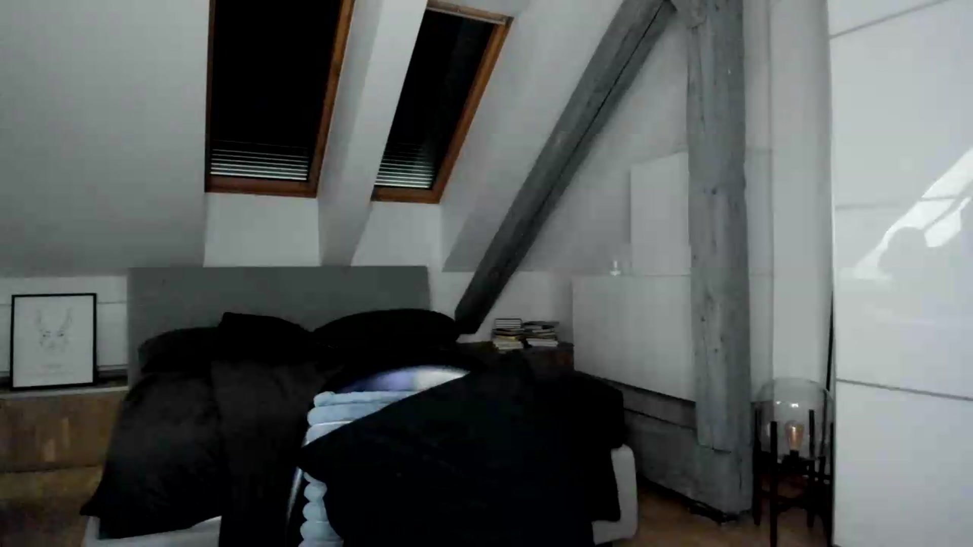 Gallery image thumbnail from Mi_Ha's myfreecams stream on, 05/20/2026, 13:41 image 9 of 20