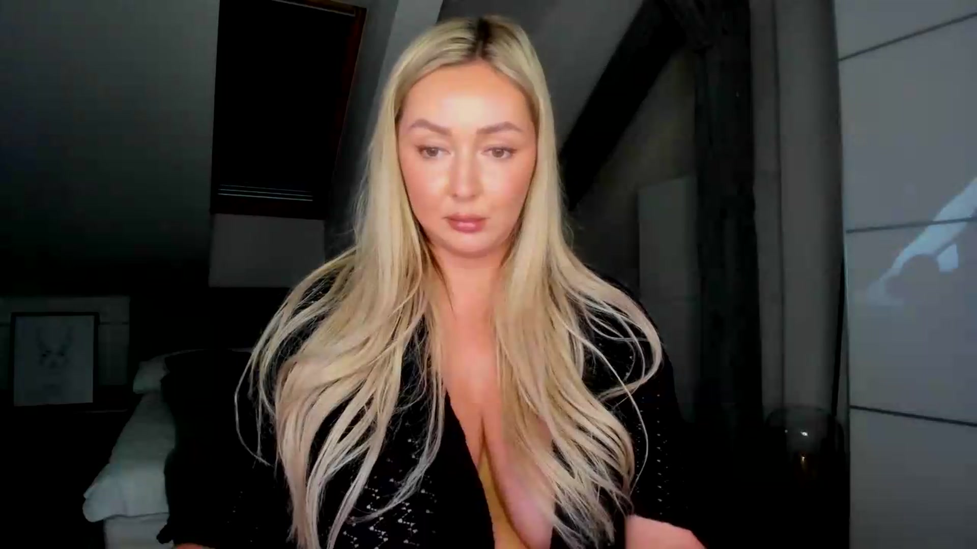 Gallery image thumbnail from Mi_Ha's myfreecams stream on, 05/28/2026, 15:16 image 10 of 20