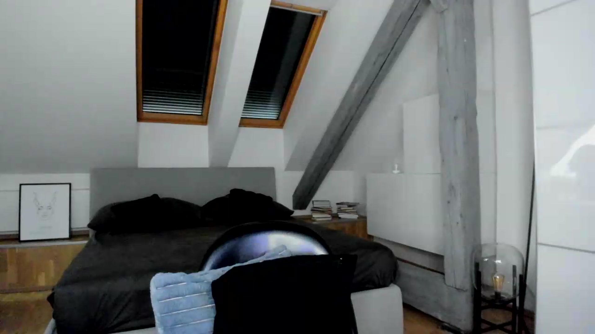 Gallery image thumbnail from Mi_Ha's myfreecams stream on, 06/01/2026, 15:37 image 9 of 20