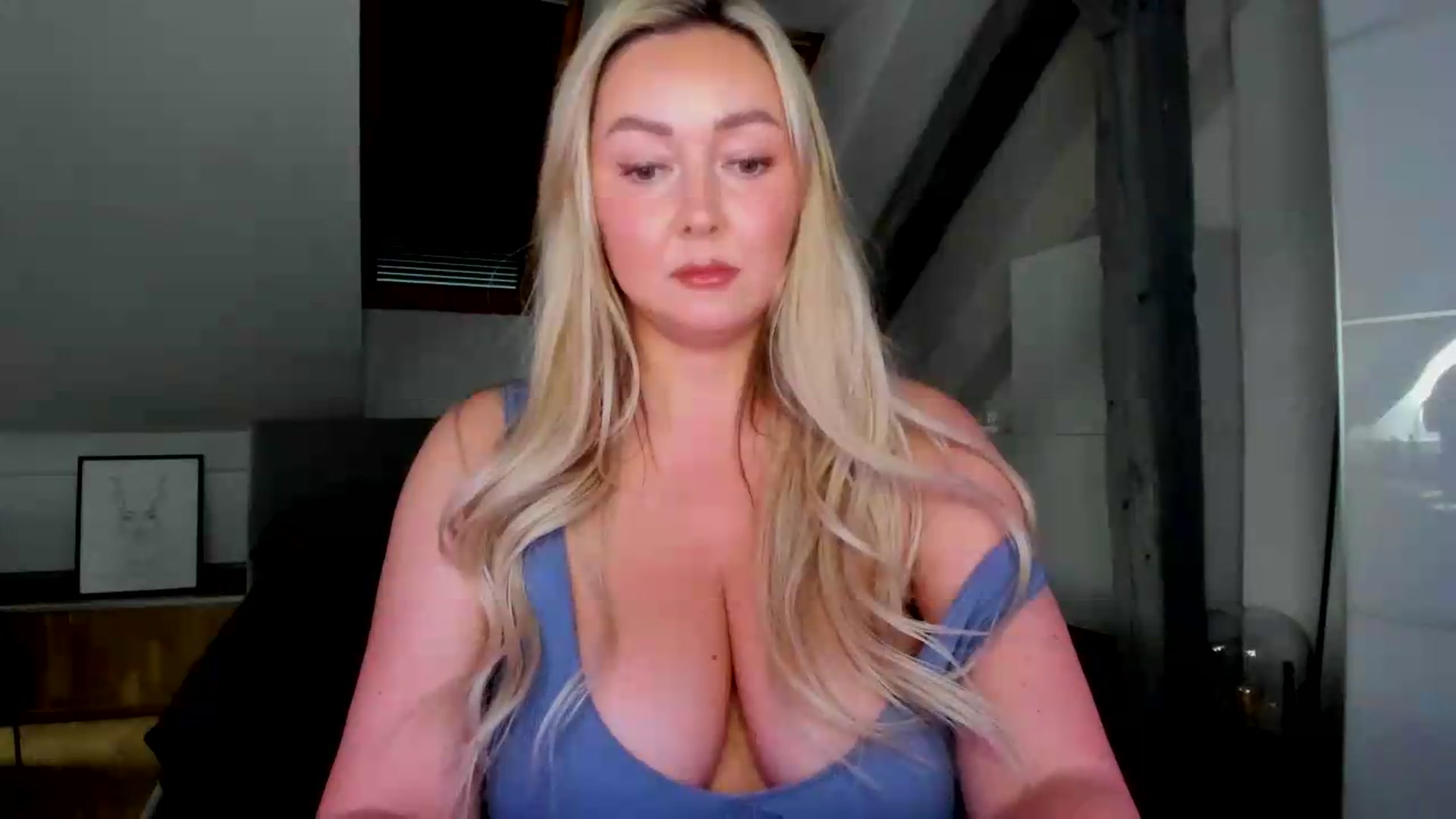 Gallery image thumbnail from Mi_Ha's myfreecams stream on, 06/02/2026, 13:08 image 12 of 20