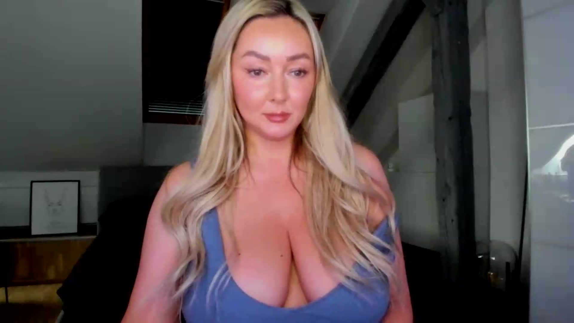 Gallery image thumbnail from Mi_Ha's myfreecams stream on, 06/02/2026, 13:08 image 11 of 20