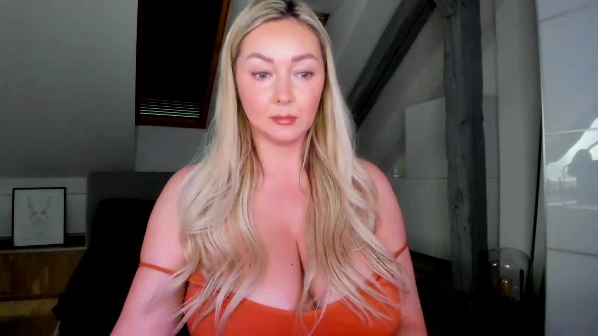 Gallery image thumbnail from Mi_Ha's myfreecams stream on, 06/03/2026, 13:27 image 5 of 20