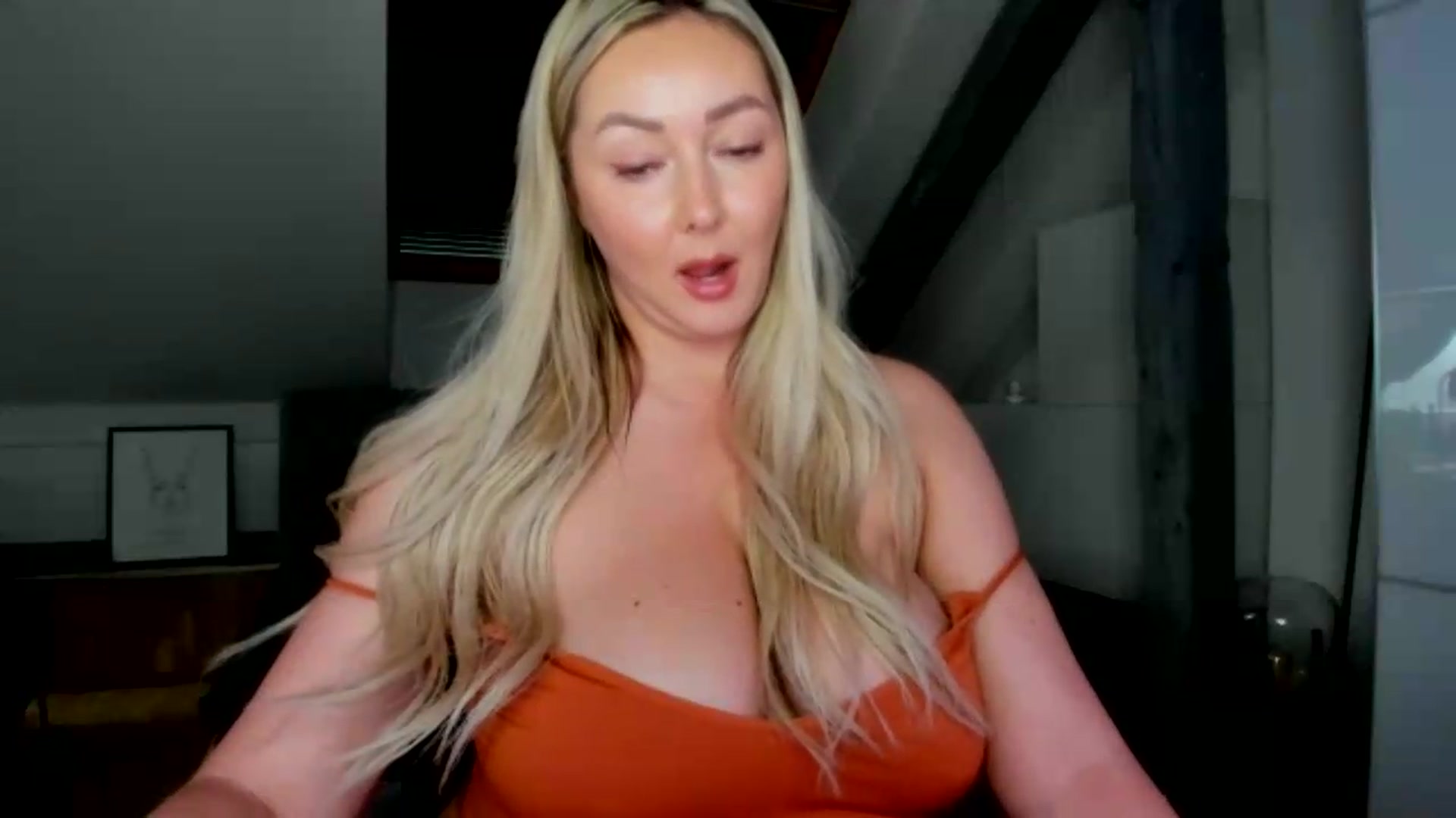 Gallery image thumbnail from Mi_Ha's myfreecams stream on, 06/03/2026, 15:16 image 5 of 20