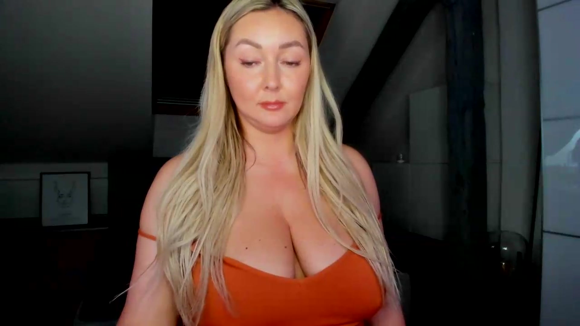 Gallery image thumbnail from Mi_Ha's myfreecams stream on, 06/03/2026, 16:19 image 5 of 20