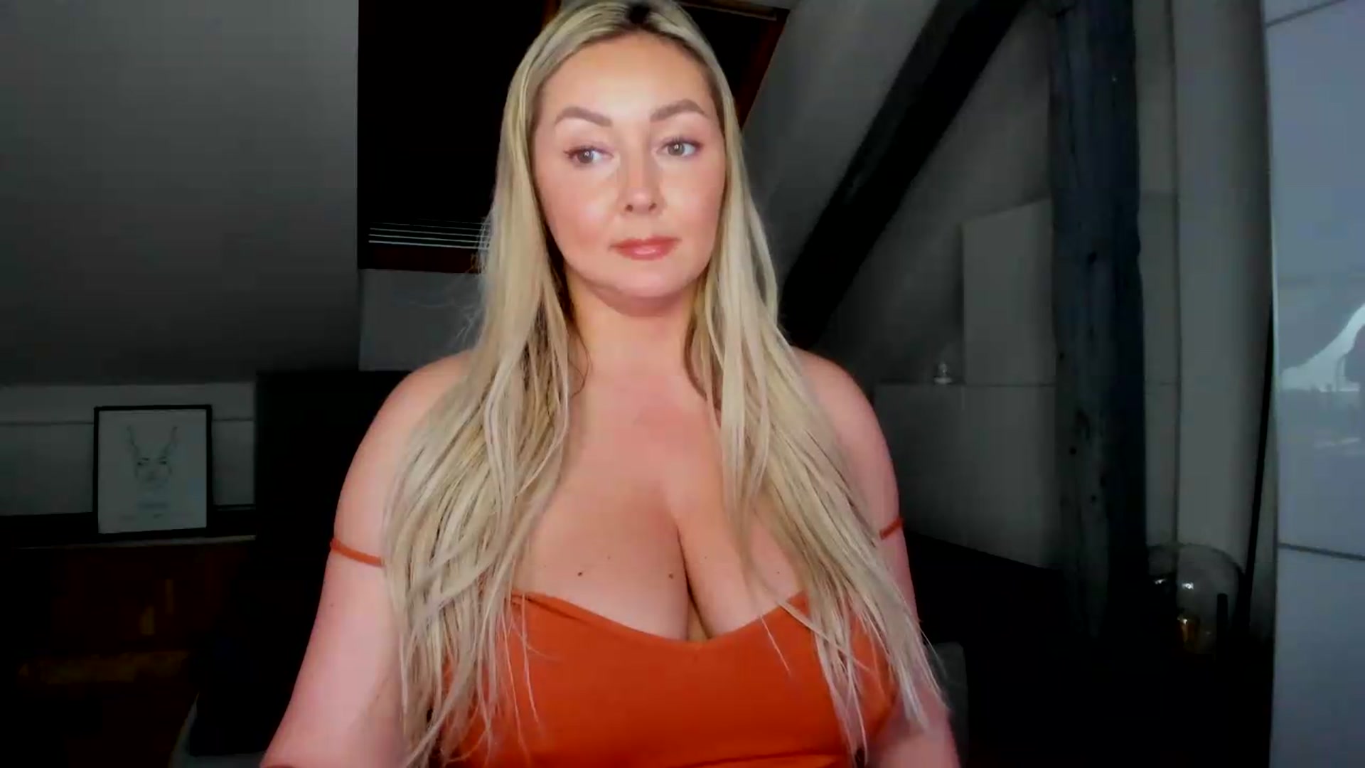 Gallery image thumbnail from Mi_Ha's myfreecams stream on, 06/03/2026, 16:19 image 15 of 20