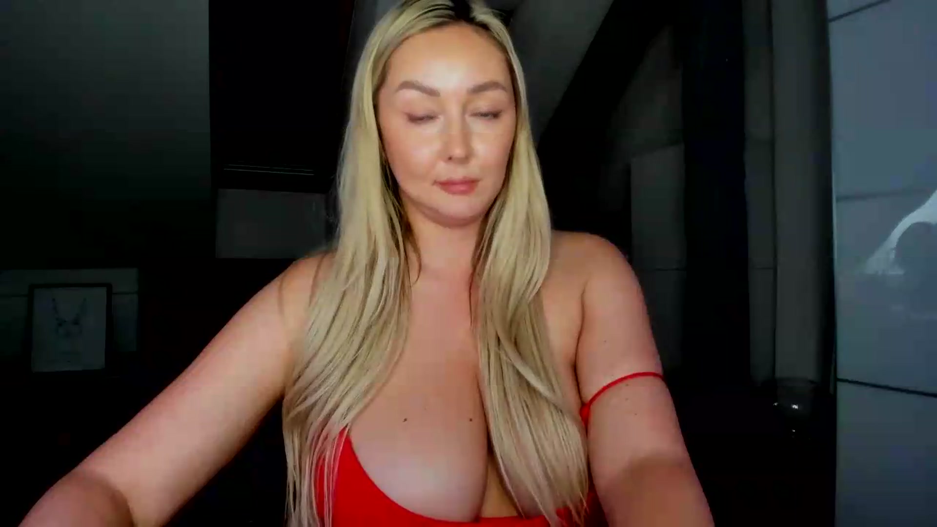 Gallery image thumbnail from Mi_Ha's myfreecams stream on, 06/04/2026, 16:23 image 11 of 20