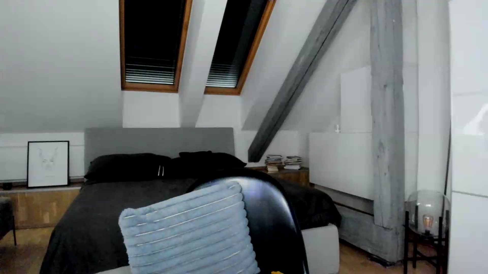 Gallery image thumbnail from Mi_Ha's myfreecams stream on, 06/05/2026, 16:39 image 9 of 20