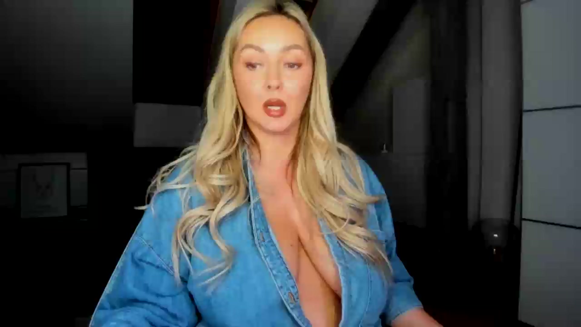 Gallery image thumbnail from Mi_Ha's myfreecams stream on, 06/09/2026, 20:13 image 12 of 20