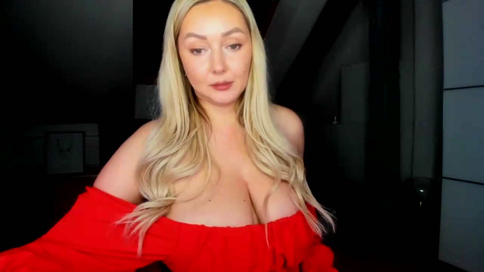 Gallery image thumbnail from Mi_Ha's myfreecams stream on, 06/15/2026, 20:47 image 7 of 20