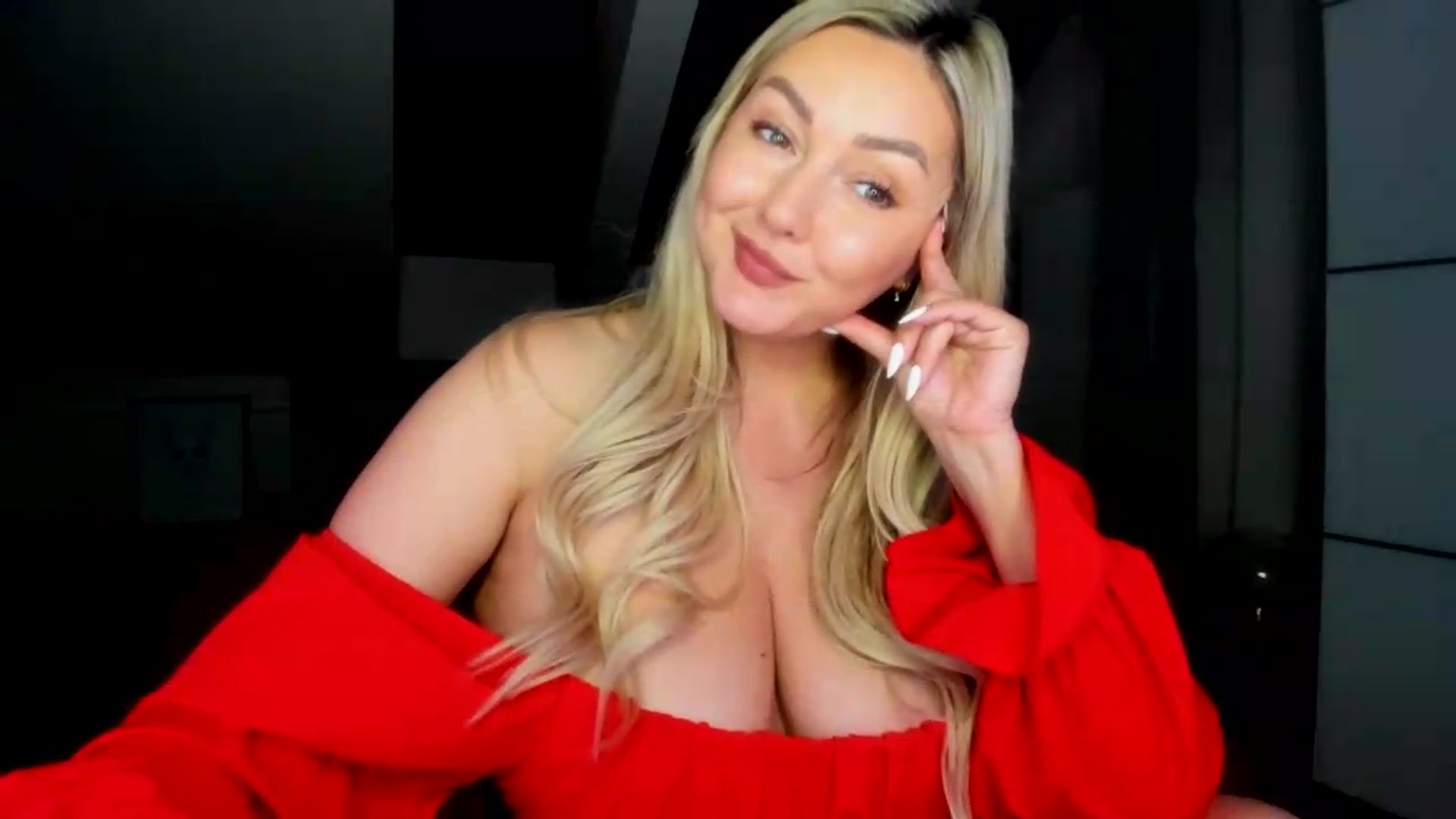 Gallery image thumbnail from Mi_Ha's myfreecams stream on, 06/15/2026, 20:47 image 17 of 20