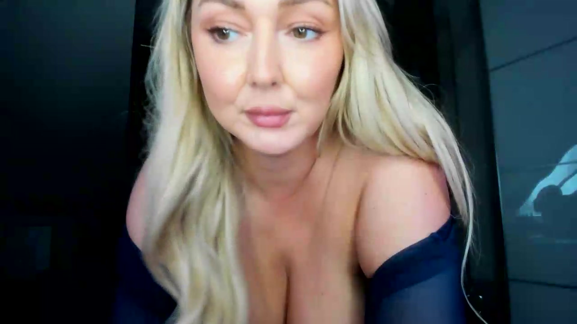 Gallery image thumbnail from Mi_Ha's myfreecams stream on, 06/19/2026, 12:15 image 14 of 20