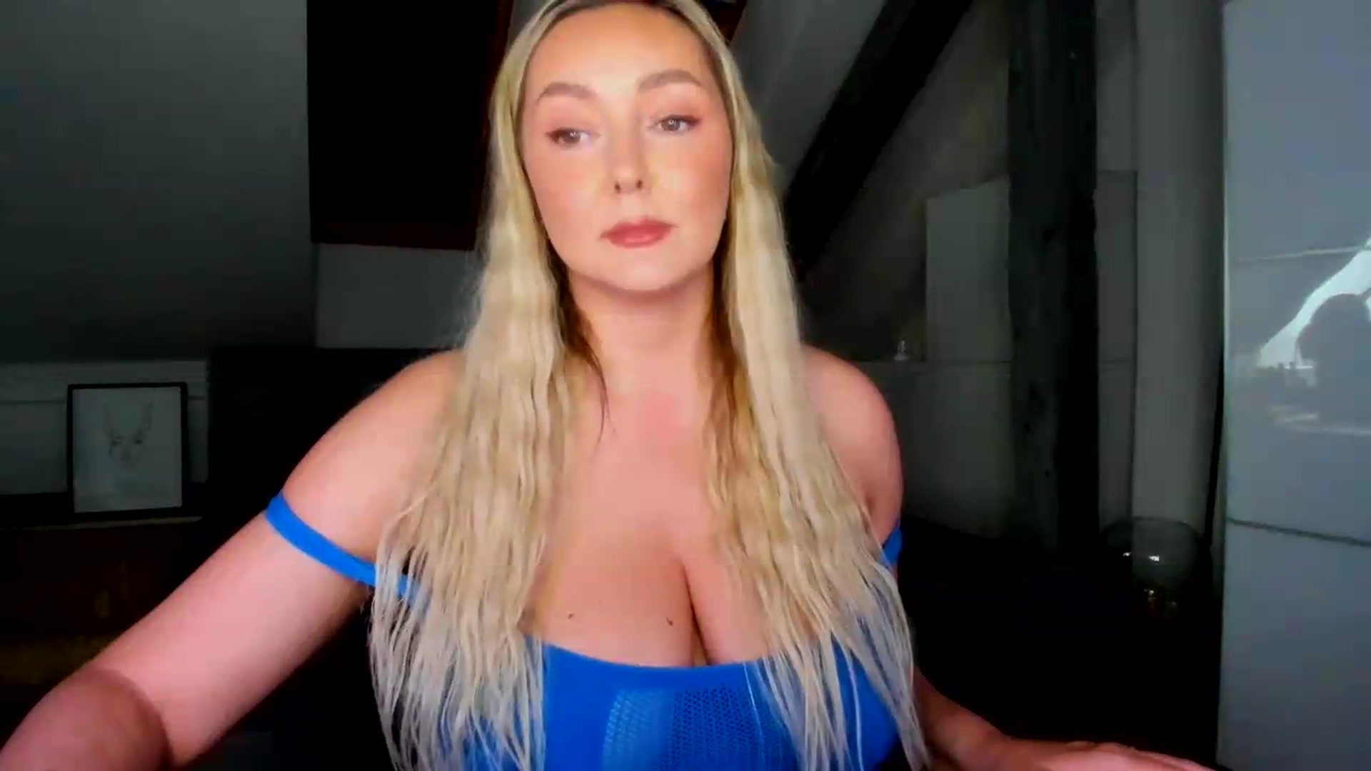 Gallery image thumbnail from Mi_Ha's myfreecams stream on, 06/21/2026, 13:23 image 17 of 20