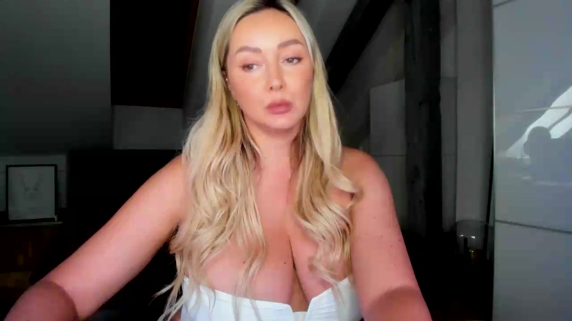 Gallery image thumbnail from Mi_Ha's myfreecams stream on, 06/29/2026, 13:34 image 2 of 20