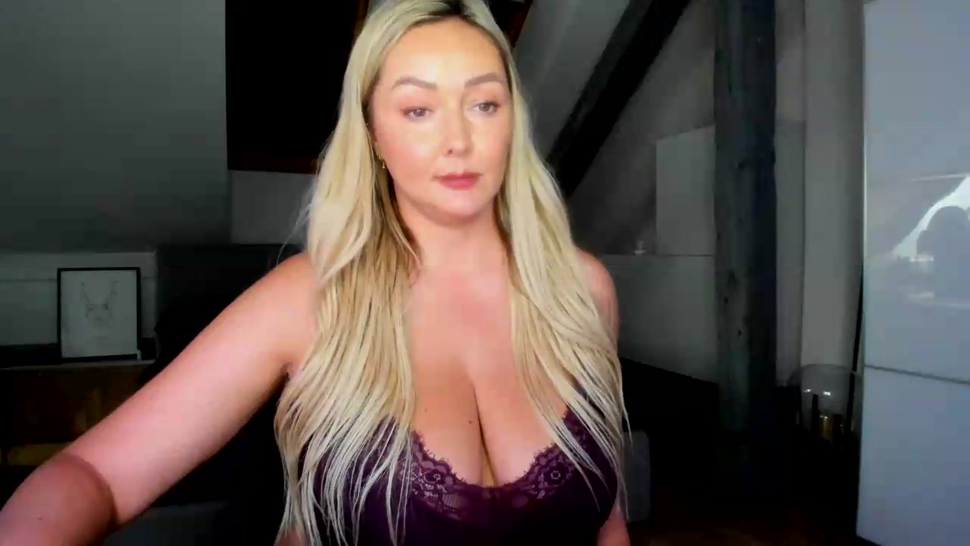 Gallery image thumbnail from Mi_Ha's myfreecams stream on, 07/01/2026, 15:41 image 5 of 20