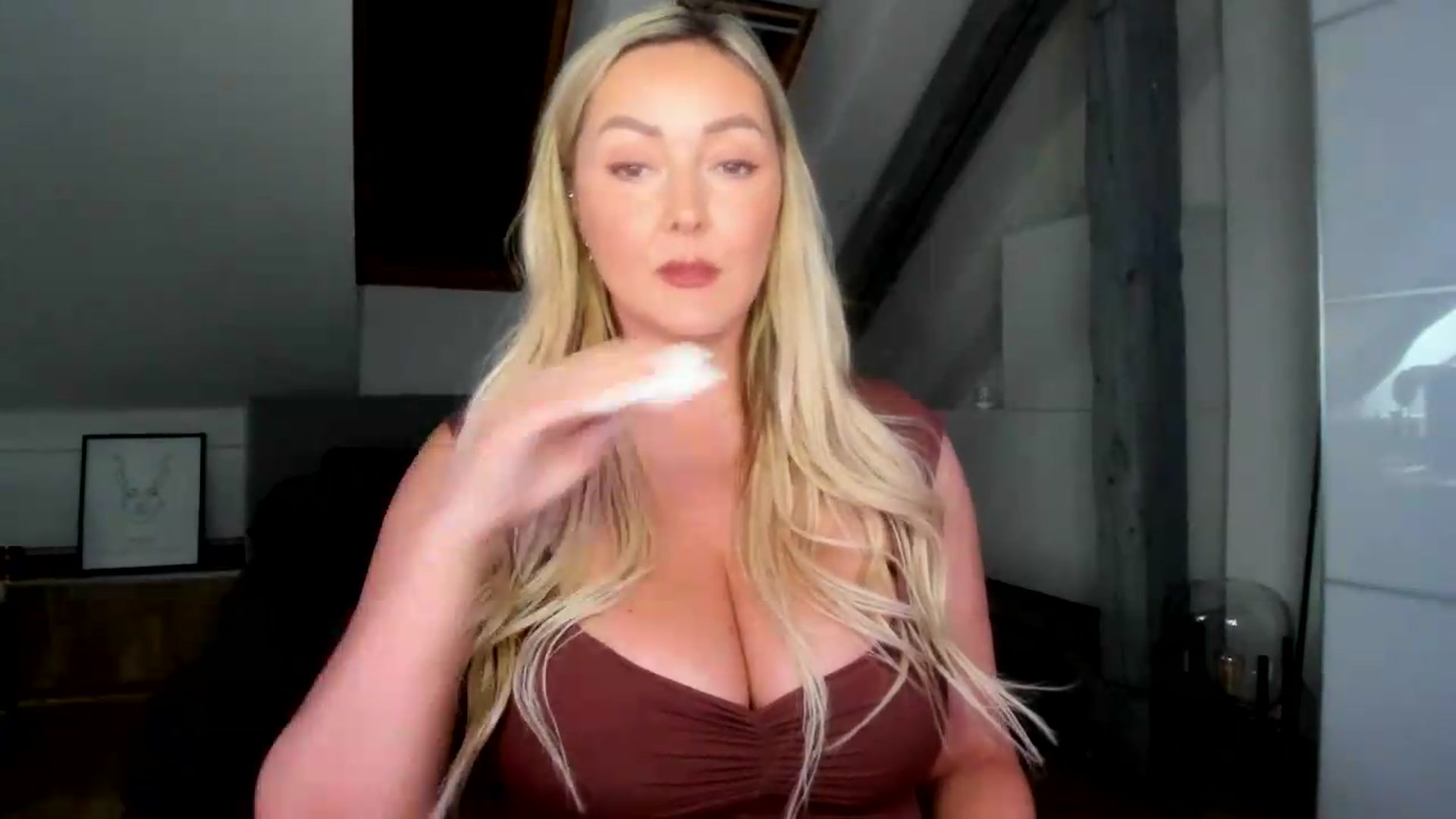 Gallery image thumbnail from Mi_Ha's myfreecams stream on, 07/02/2026, 12:42 image 6 of 20