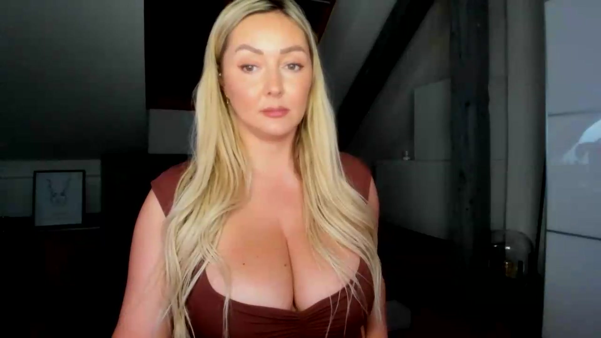 Gallery image thumbnail from Mi_Ha's myfreecams stream on, 07/02/2026, 15:54 image 11 of 20