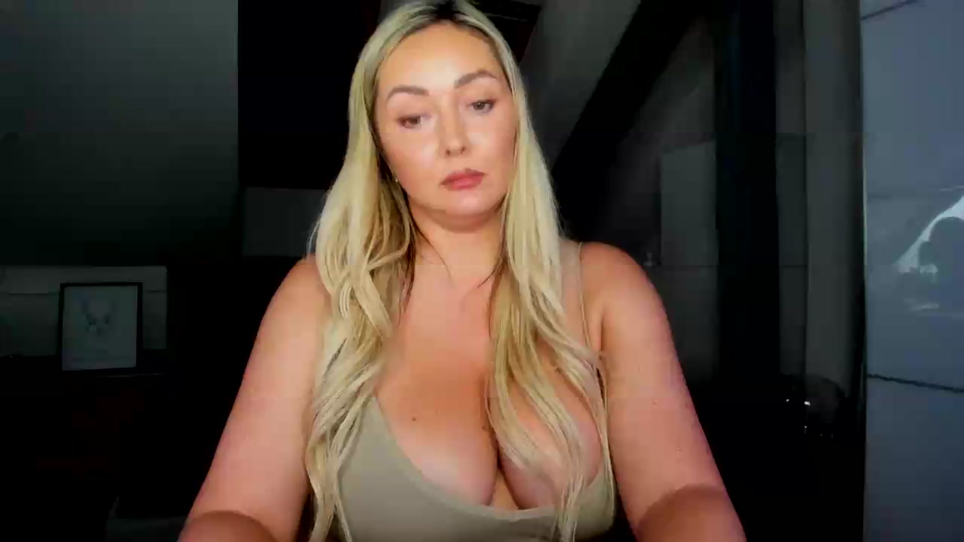 Gallery image thumbnail from Mi_Ha's myfreecams stream on, 07/06/2026, 14:52 image 1 of 20