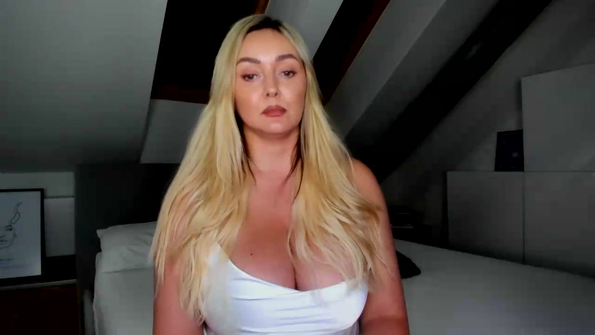 Gallery image thumbnail from Mi_Ha's myfreecams stream on, 07/07/2026, 14:24 image 7 of 20