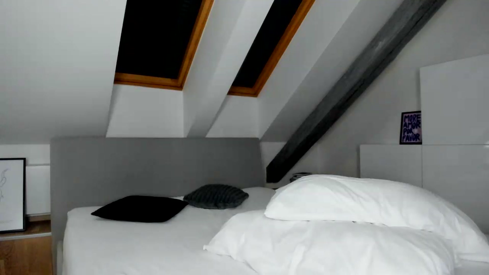 Gallery image thumbnail from Mi_Ha's myfreecams stream on, 07/07/2026, 16:21 image 15 of 20