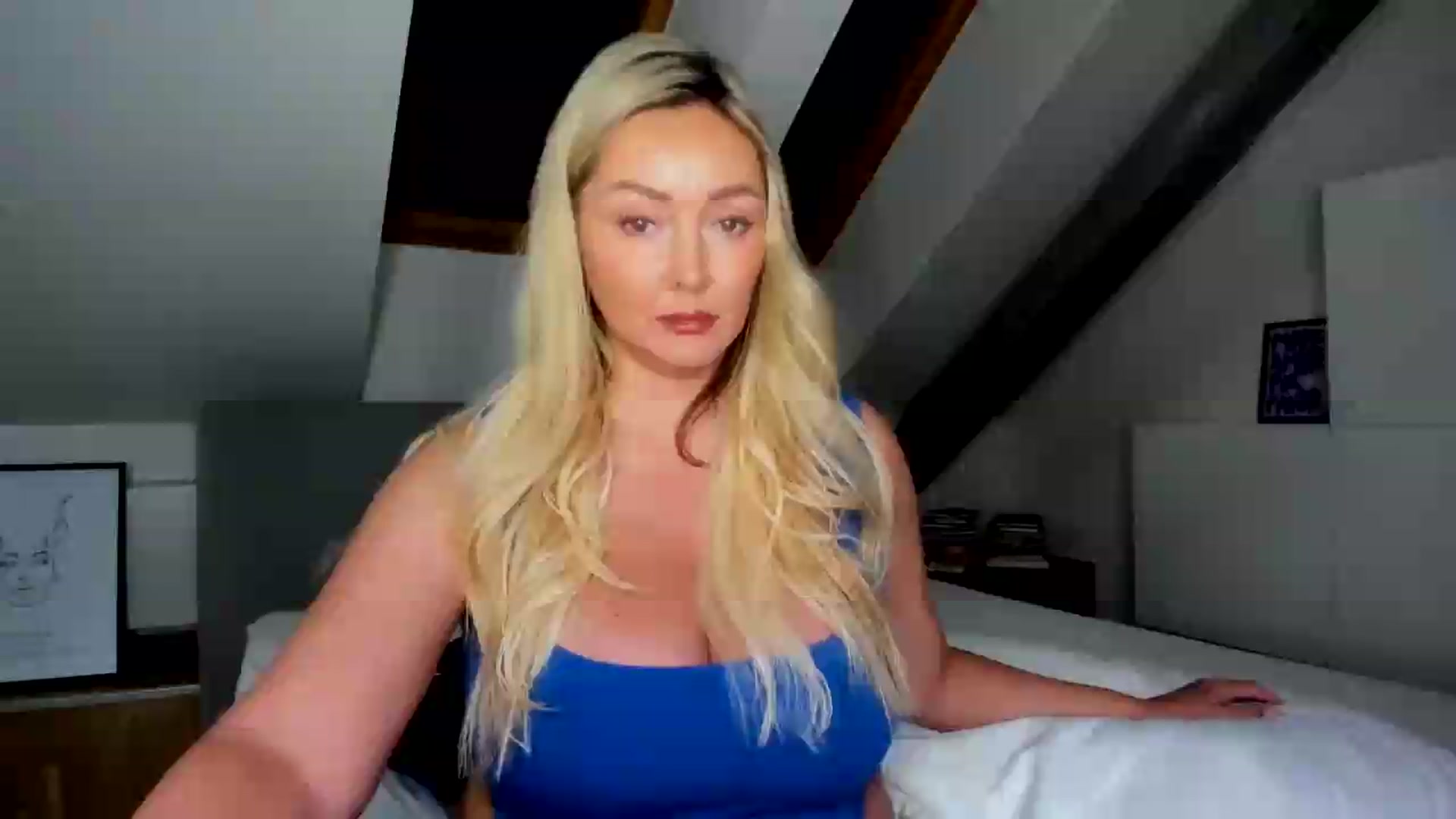 Gallery image thumbnail from Mi_Ha's myfreecams stream on, 07/08/2026, 13:31 image 9 of 20