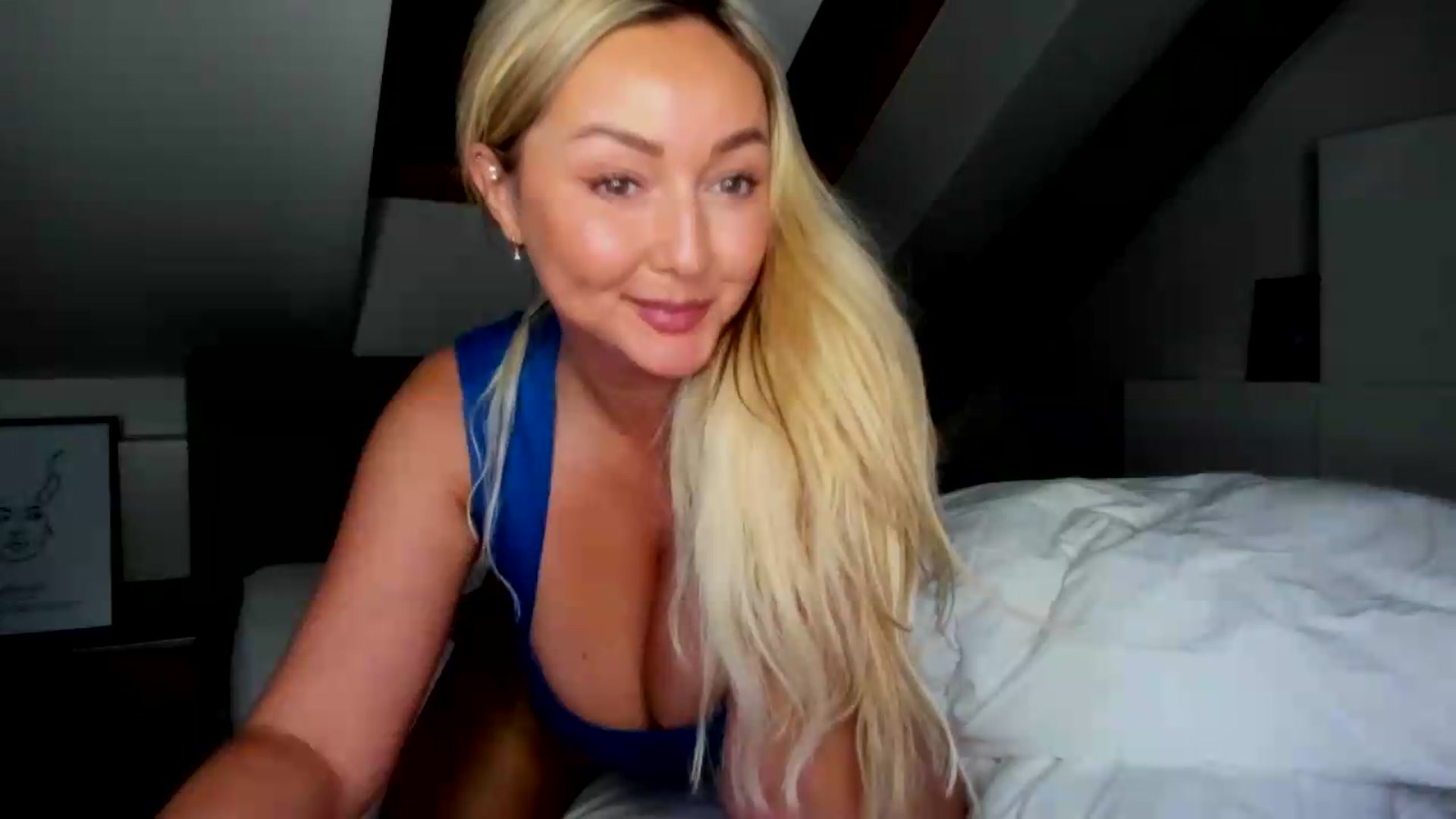 Gallery image thumbnail from Mi_Ha's myfreecams stream on, 07/08/2026, 15:20 image 17 of 20