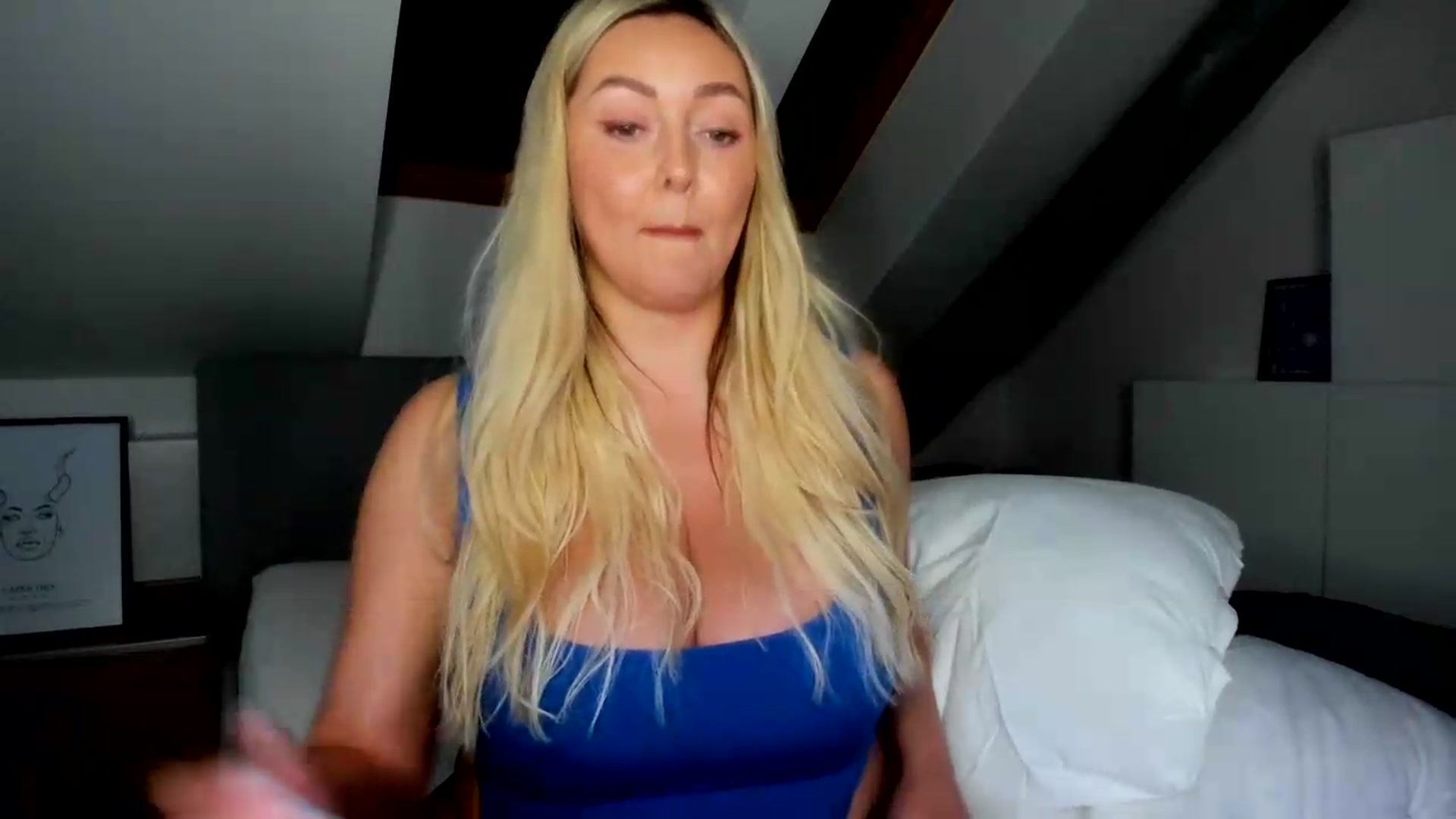 Gallery image thumbnail from Mi_Ha's myfreecams stream on, 07/08/2026, 15:20 image 4 of 20
