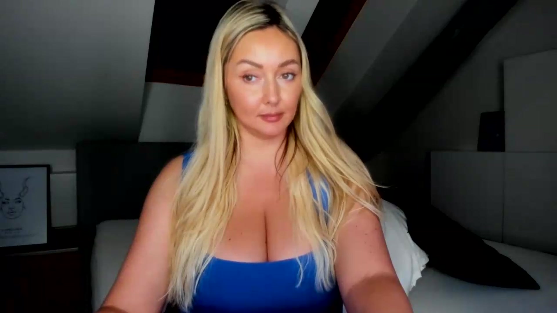 Gallery image thumbnail from Mi_Ha's myfreecams stream on, 07/08/2026, 21:36 image 12 of 20