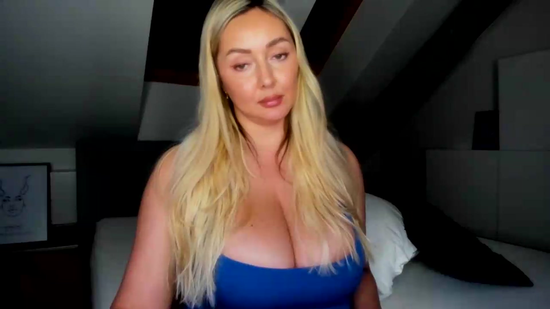 Gallery image thumbnail from Mi_Ha's myfreecams stream on, 07/08/2026, 21:36 image 8 of 20
