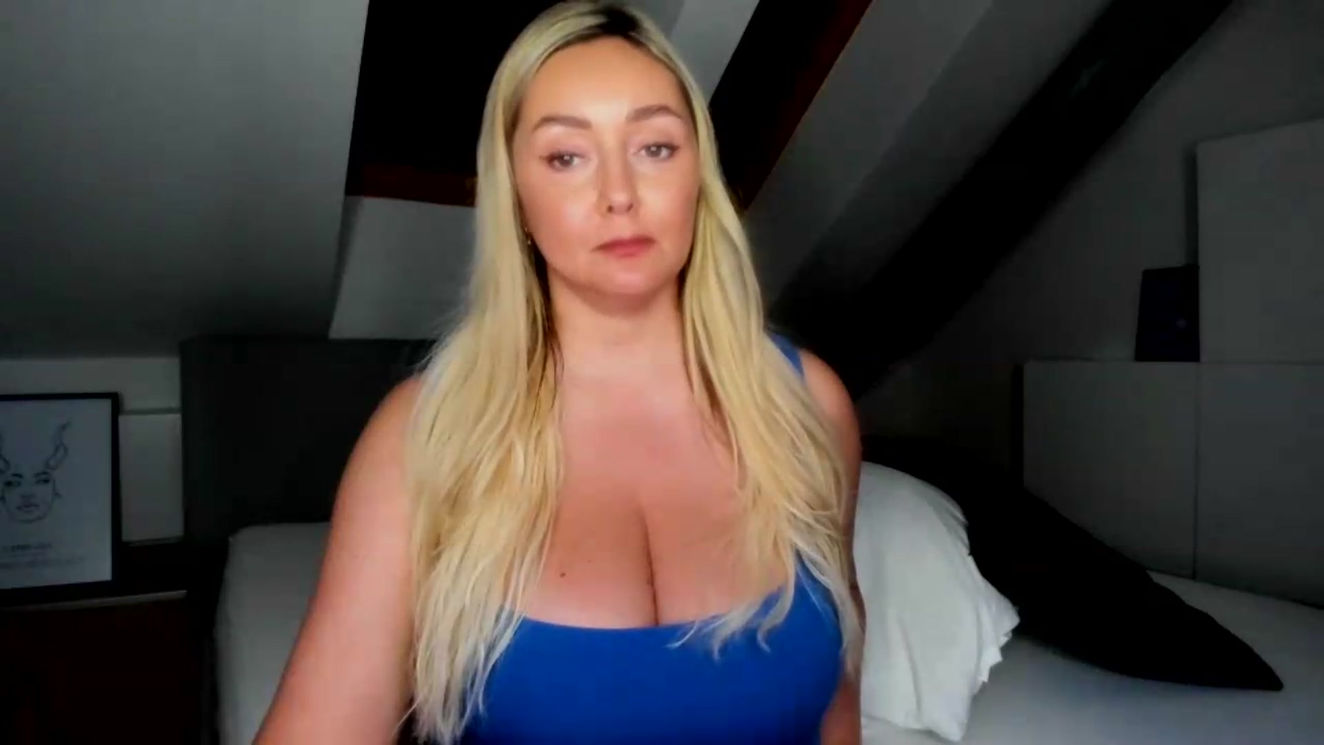 Gallery image thumbnail from Mi_Ha's myfreecams stream on, 07/08/2026, 21:36 image 11 of 20