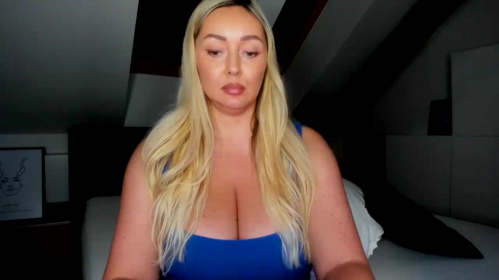 Gallery image thumbnail from Mi_Ha's myfreecams stream on, 07/08/2026, 21:36 image 9 of 20