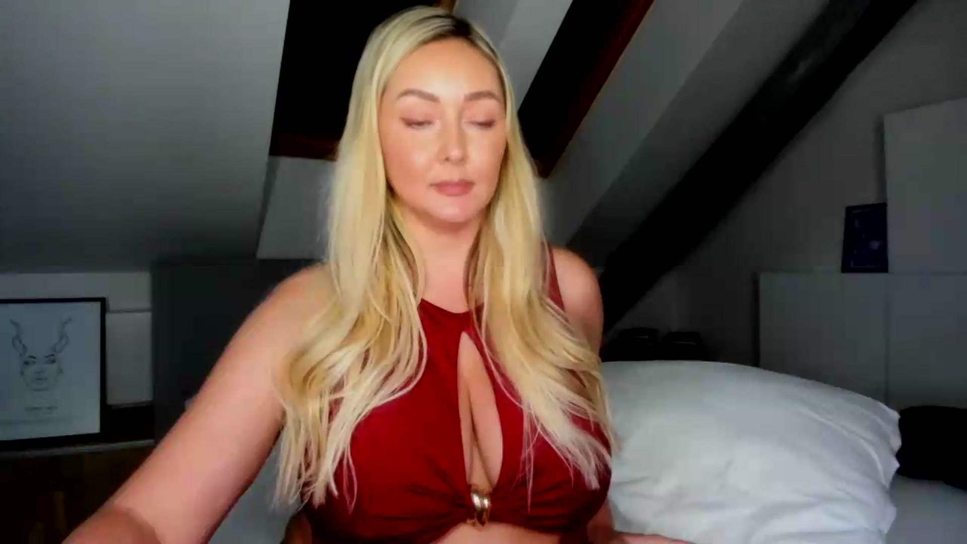 Gallery image thumbnail from Mi_Ha's myfreecams stream on, 07/09/2026, 15:55 image 19 of 20