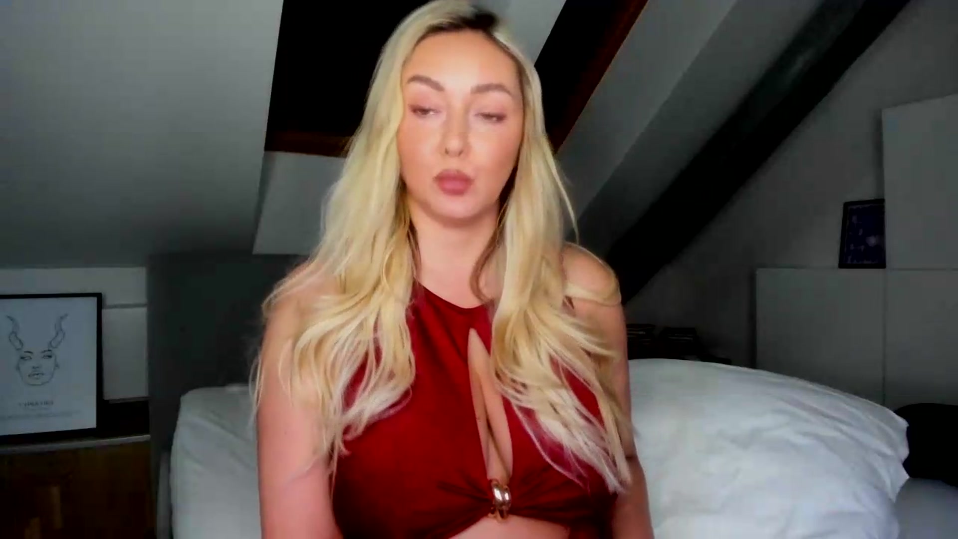 Gallery image thumbnail from Mi_Ha's myfreecams stream on, 07/09/2026, 15:55 image 4 of 20