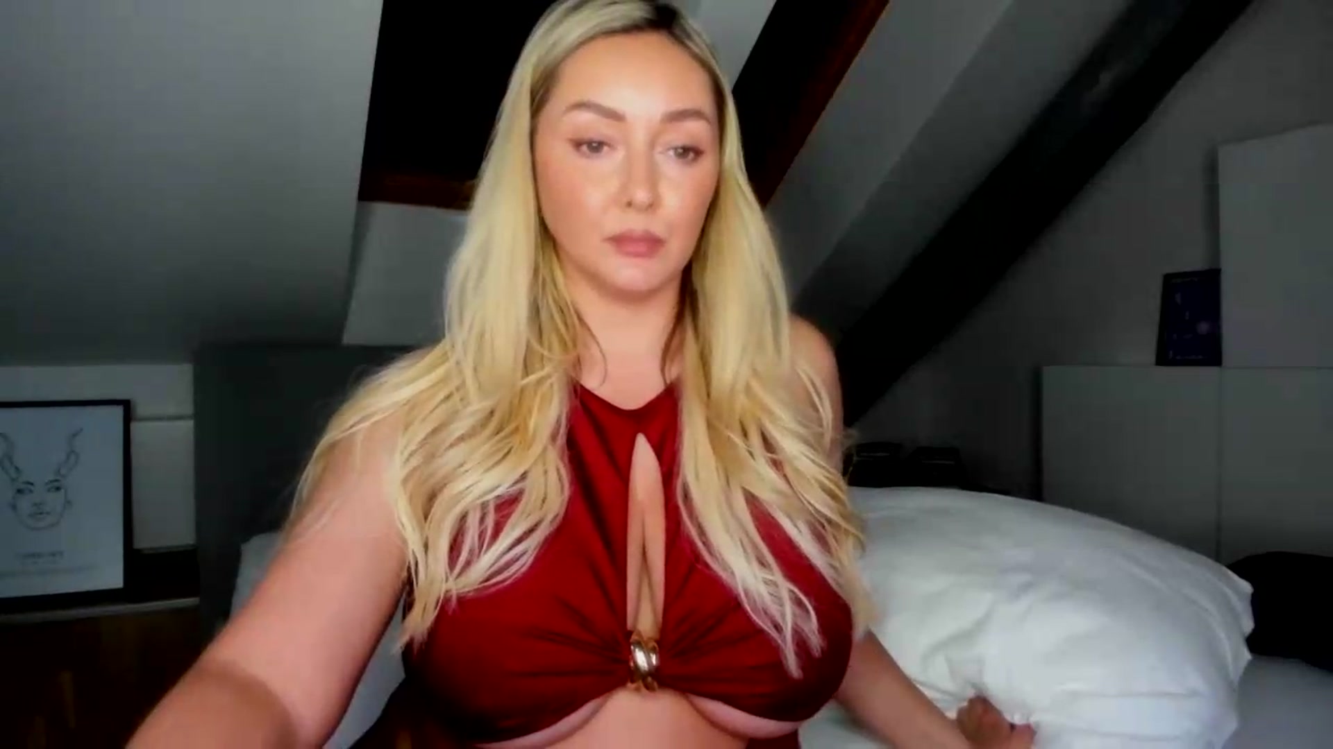 Gallery image thumbnail from Mi_Ha's myfreecams stream on, 07/09/2026, 15:55 image 11 of 20