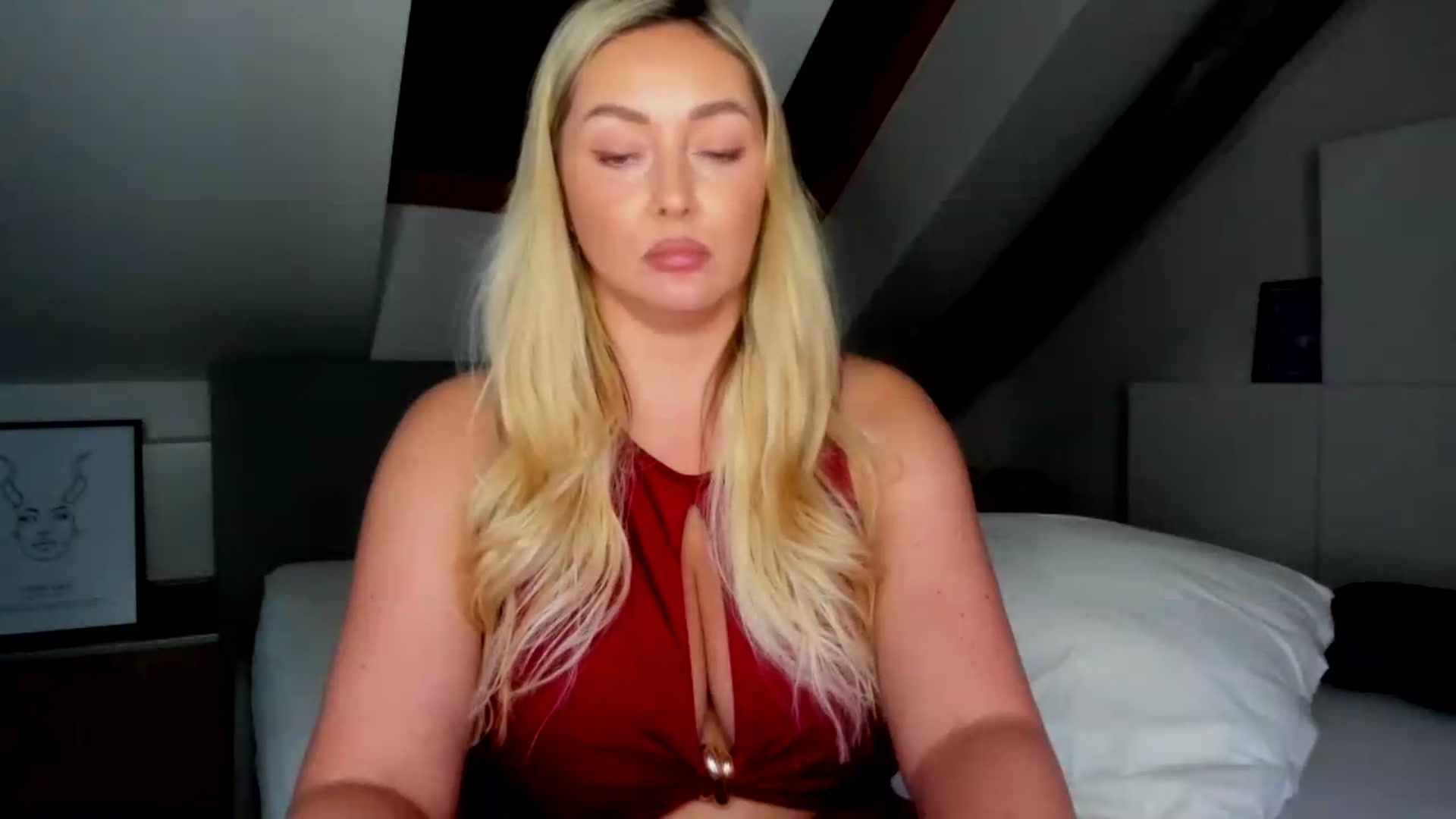 Gallery image thumbnail from Mi_Ha's myfreecams stream on, 07/09/2026, 15:55 image 14 of 20