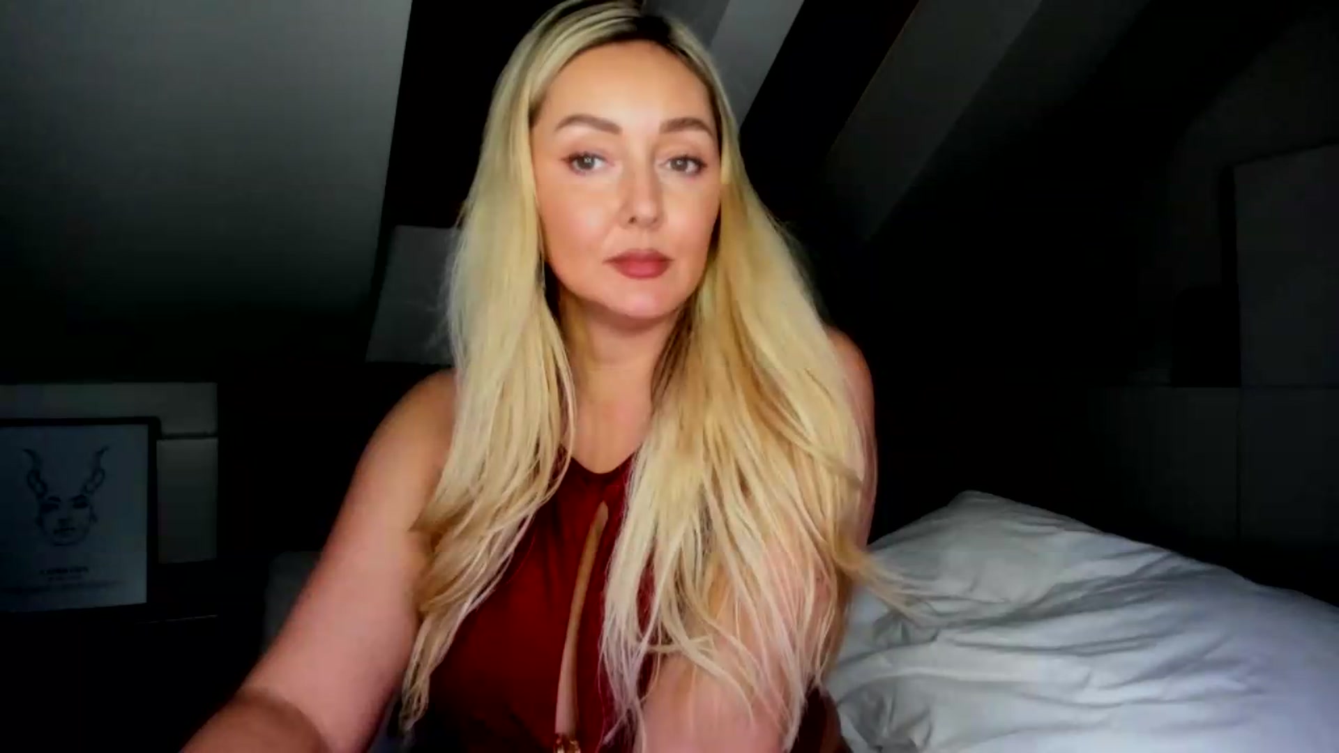 Gallery image thumbnail from Mi_Ha's myfreecams stream on, 07/09/2026, 20:26 image 4 of 20