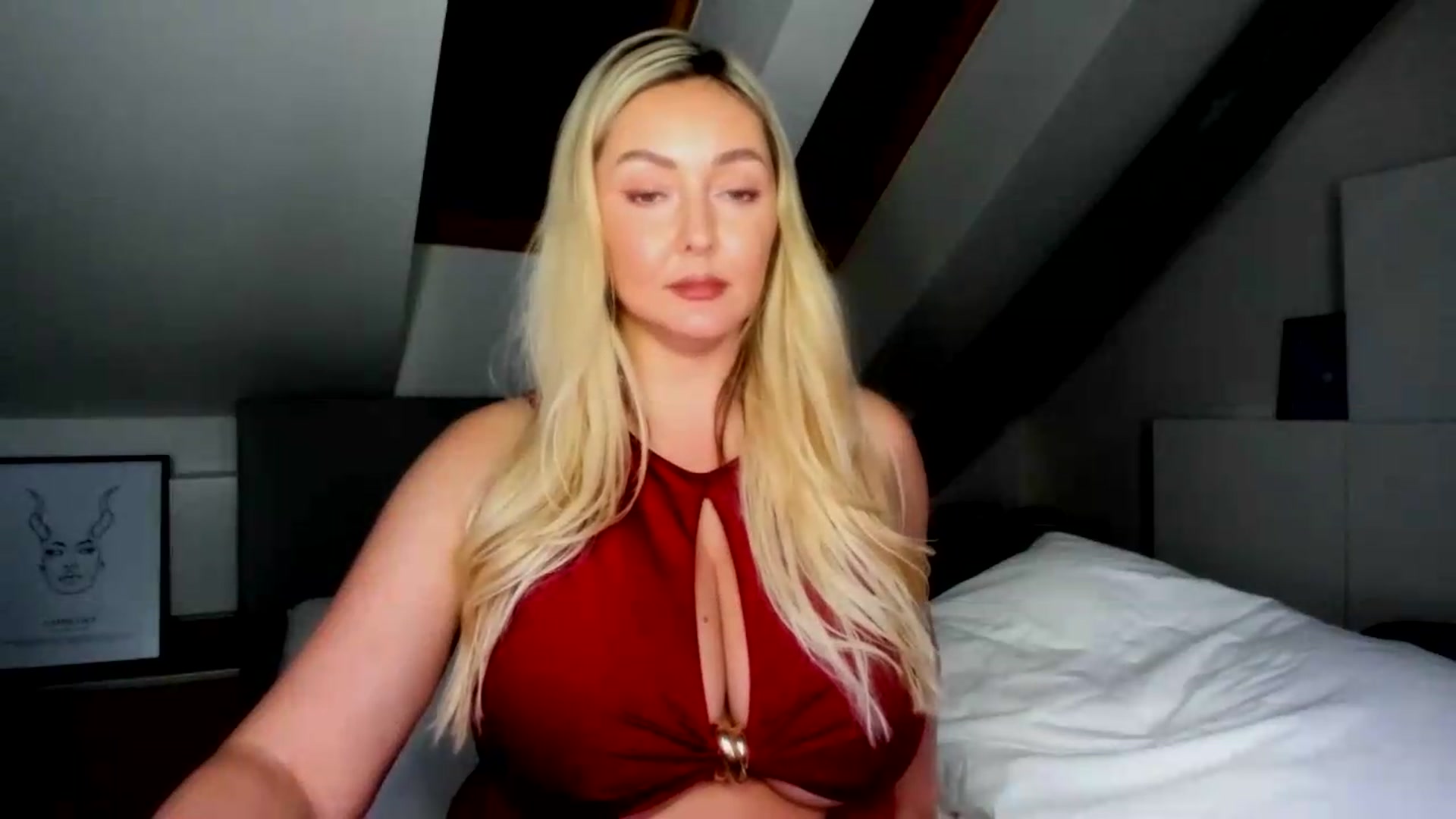 Gallery image thumbnail from Mi_Ha's myfreecams stream on, 07/09/2026, 20:26 image 5 of 20