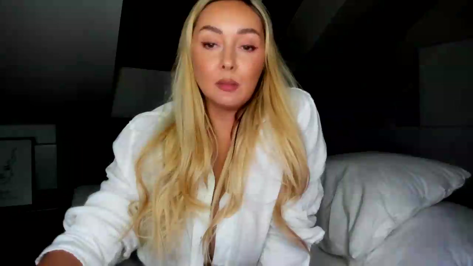 Gallery image thumbnail from Mi_Ha's myfreecams stream on, 07/10/2026, 15:19 image 19 of 20