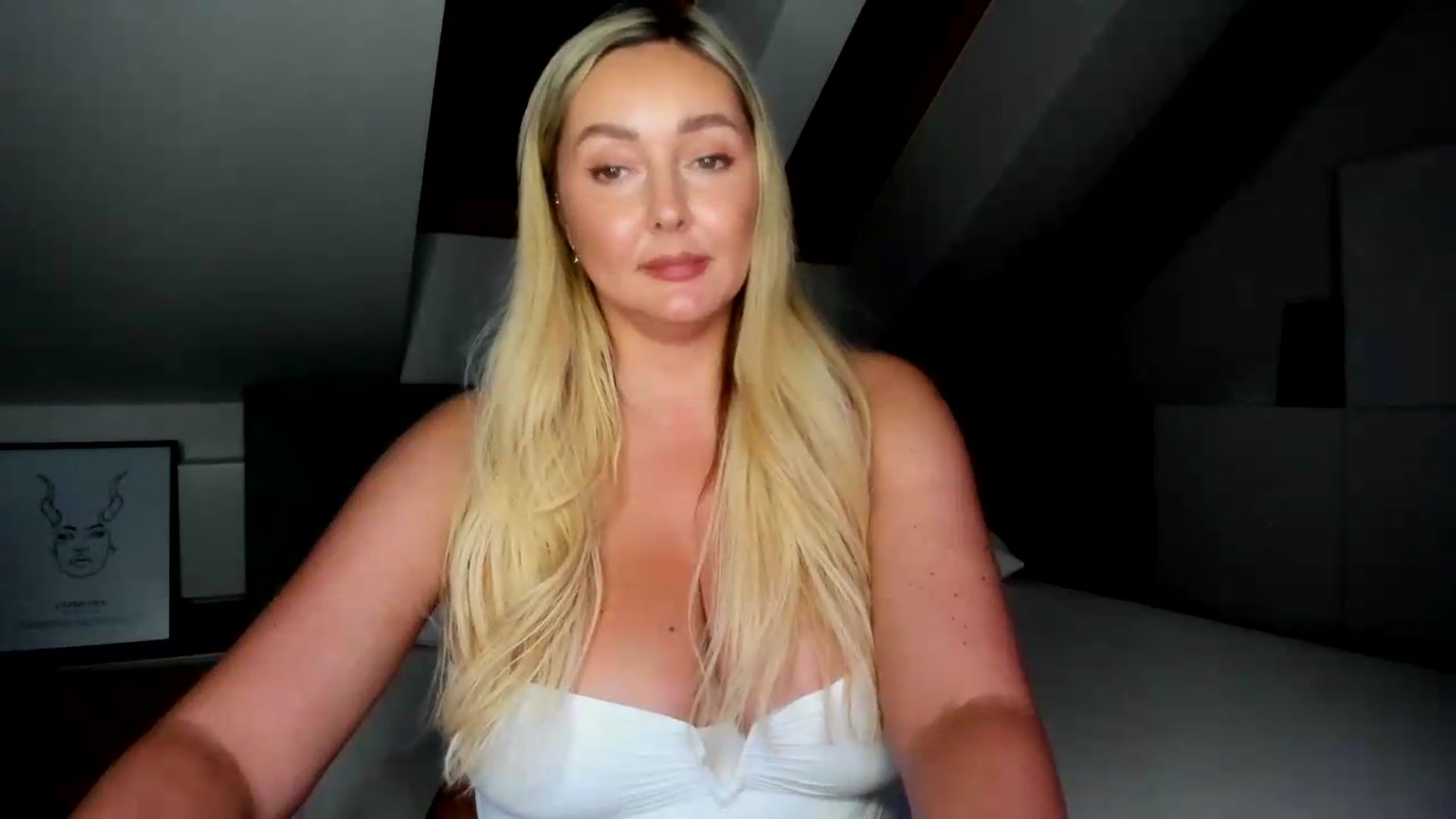 Gallery image thumbnail from Mi_Ha's myfreecams stream on, 07/13/2026, 21:24 image 19 of 20