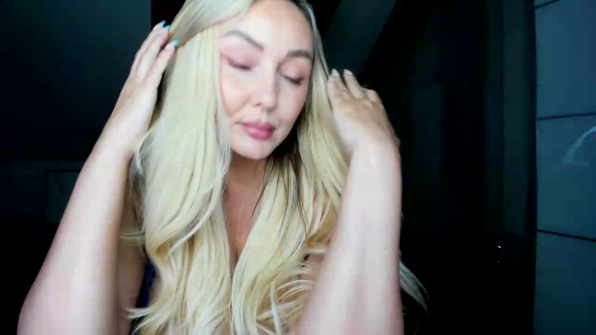 Gallery image thumbnail from Mi_Ha's myfreecams stream on, 07/15/2026, 15:20 image 8 of 20