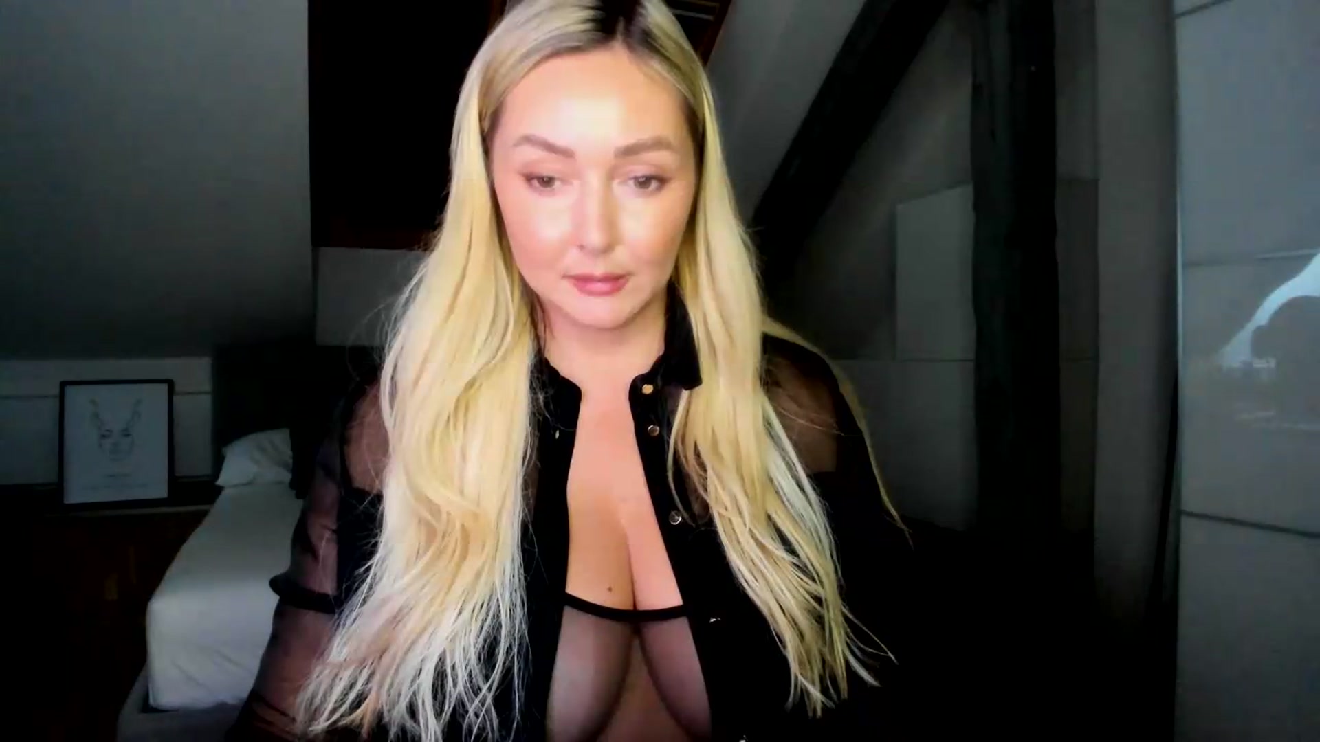 Gallery image thumbnail from Mi_Ha's myfreecams stream on, 07/16/2026, 16:53 image 14 of 20
