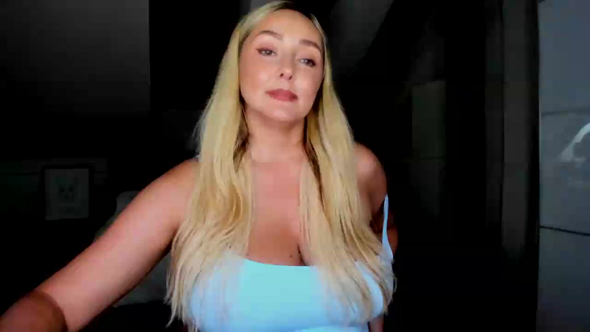 Gallery image thumbnail from Mi_Ha's myfreecams stream on, 07/17/2026, 17:01 image 19 of 20