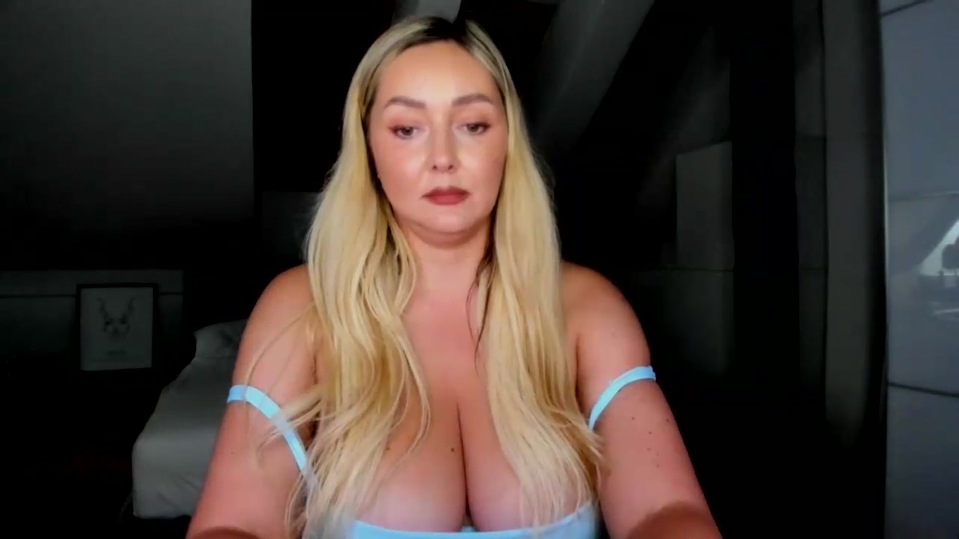 Gallery image thumbnail from Mi_Ha's myfreecams stream on, 07/17/2026, 17:01 image 8 of 20