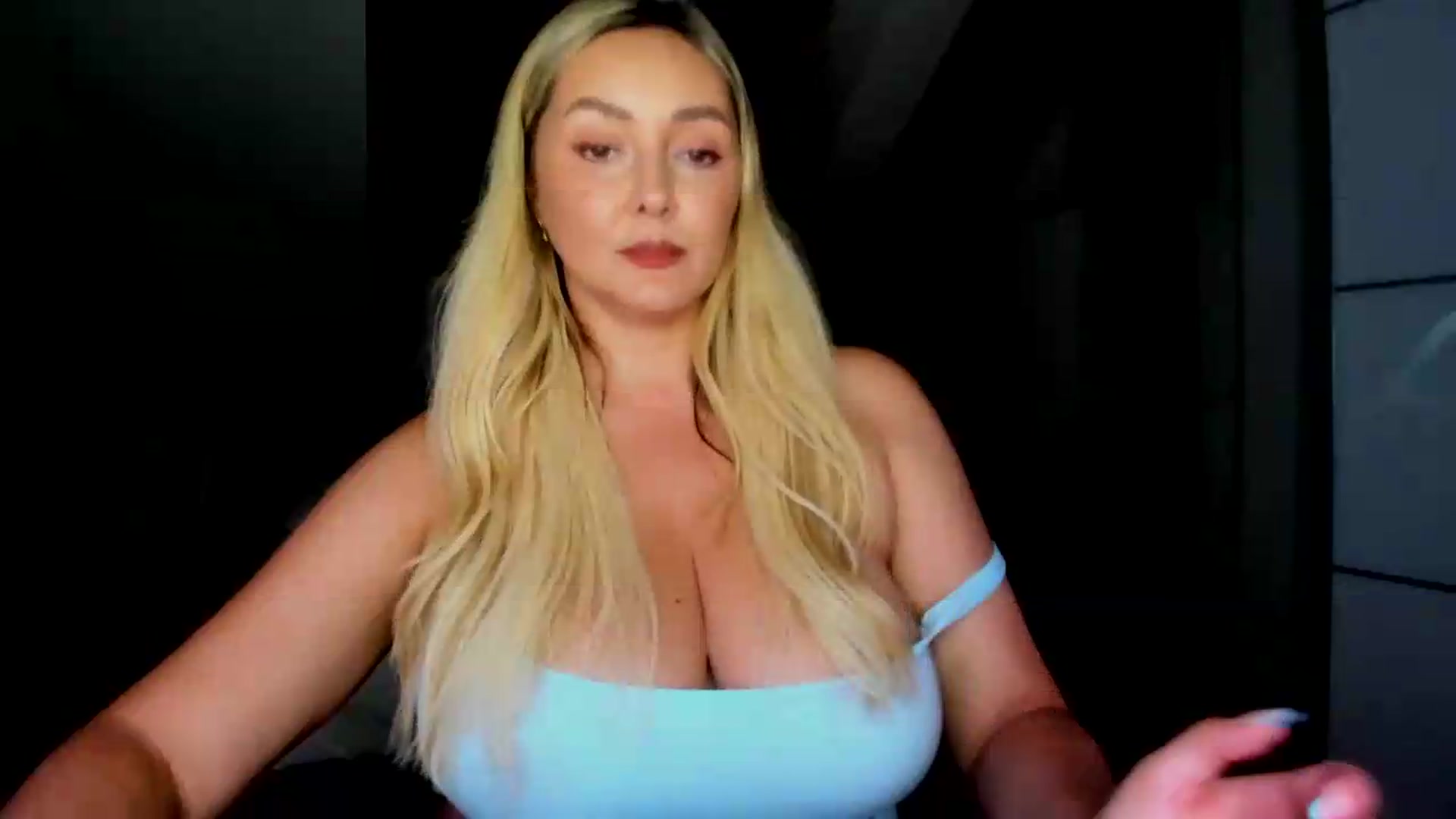 Gallery image thumbnail from Mi_Ha's myfreecams stream on, 07/17/2026, 17:01 image 12 of 20