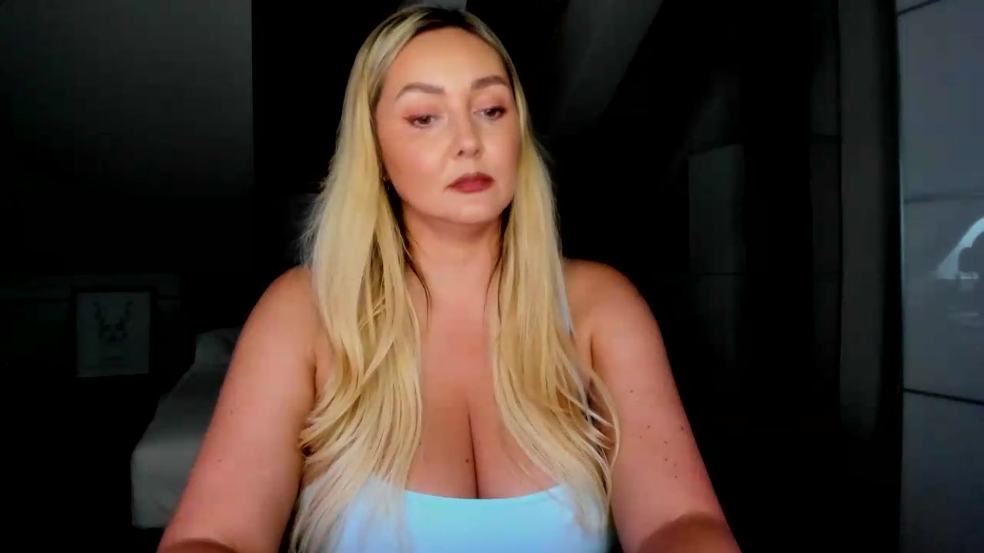 Gallery image thumbnail from Mi_Ha's myfreecams stream on, 07/17/2026, 17:01 image 4 of 20