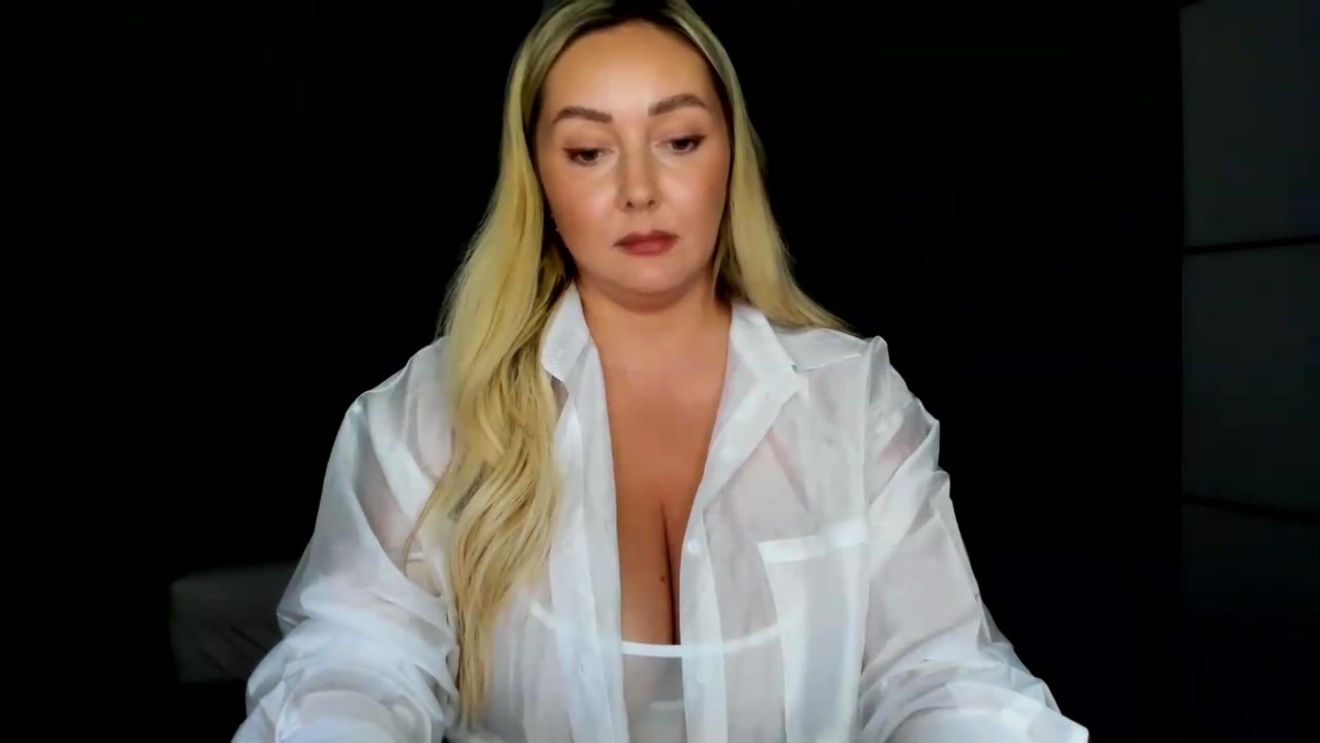 Gallery image thumbnail from Mi_Ha's myfreecams stream on, 07/20/2026, 20:42 image 2 of 20