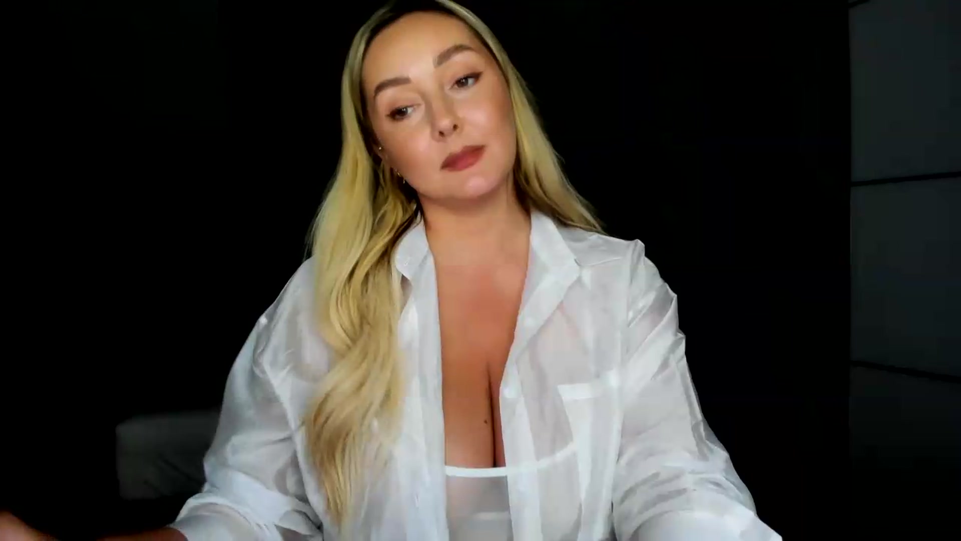 Gallery image thumbnail from Mi_Ha's myfreecams stream on, 07/20/2026, 20:42 image 8 of 20